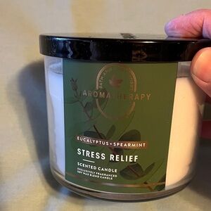 Bath & Body Works Aromatherapy Candle - White NWT